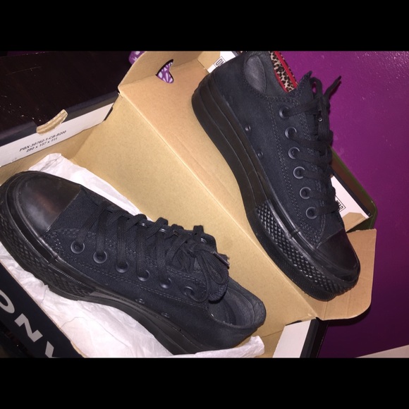 platform converse on feet